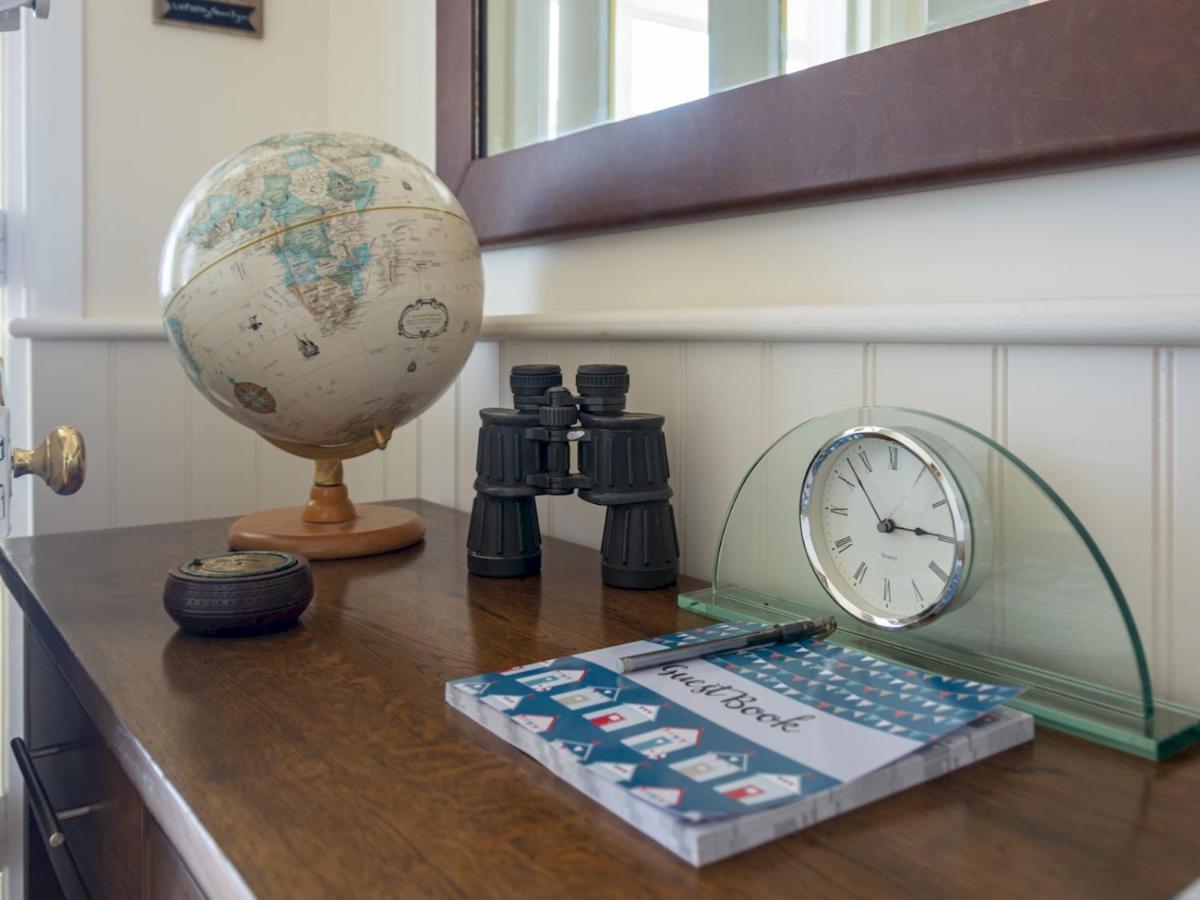 Pass The Keys Jarrahdale House - Stunning Luxurious Pad By The Sea Apartment