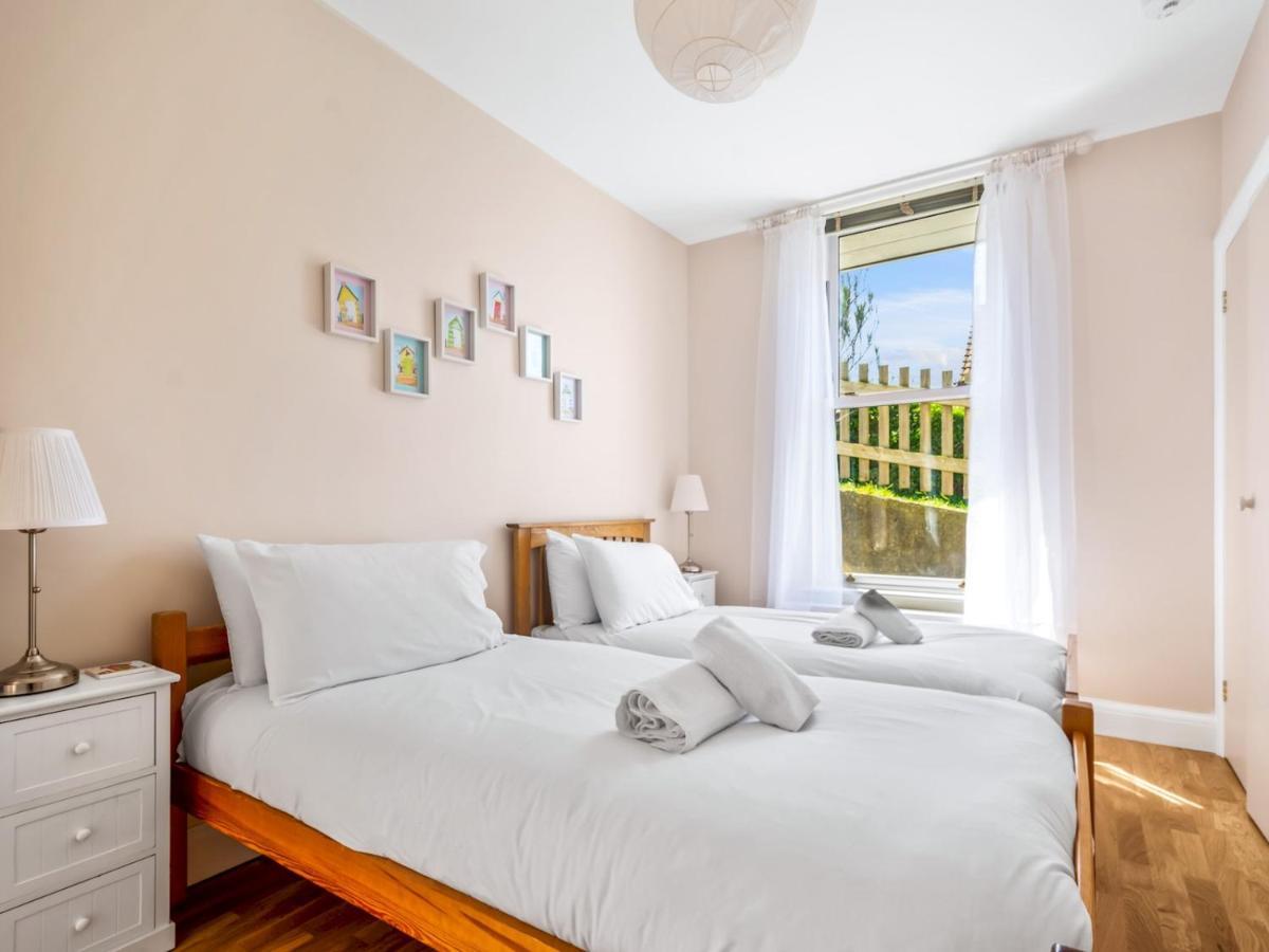 Apartment Pass The Keys Jarrahdale House - Stunning Luxurious Pad By The Sea Herne Bay