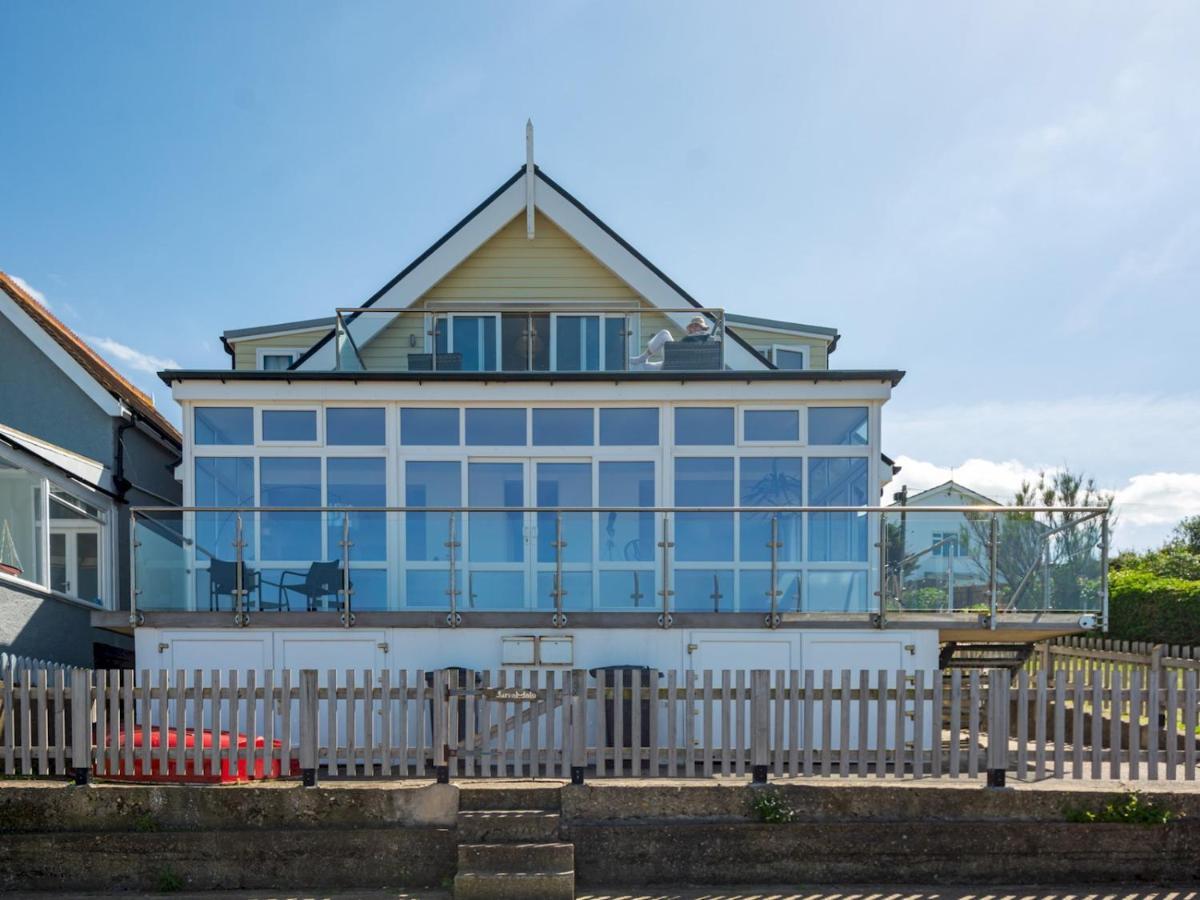 Pass The Keys Jarrahdale House - Stunning Luxurious Pad By The Sea Apartment *
