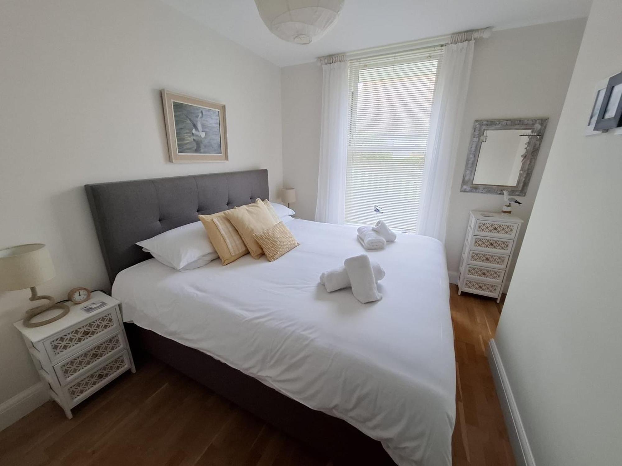 Apartment Pass The Keys Jarrahdale House - Stunning Luxurious Pad By The Sea Herne Bay
